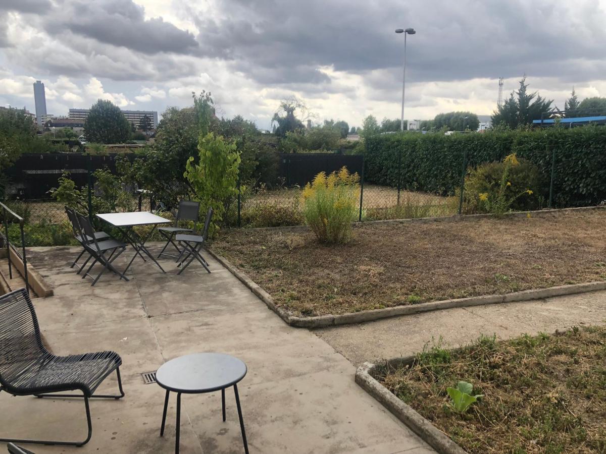 Chill And Sun, 2 Chambres Calme Avec Terrasse Et Parking Metz Exteriör bild
